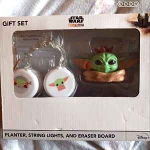 Star Wars Mandalorian Collectible Gift Set